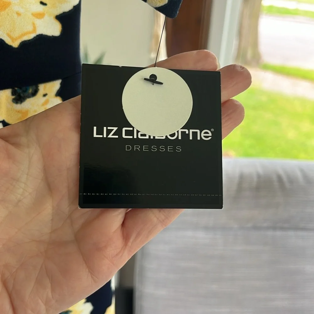 NWT Gorgeous Liz Claiborne sheath dress - Picture 8 of 10